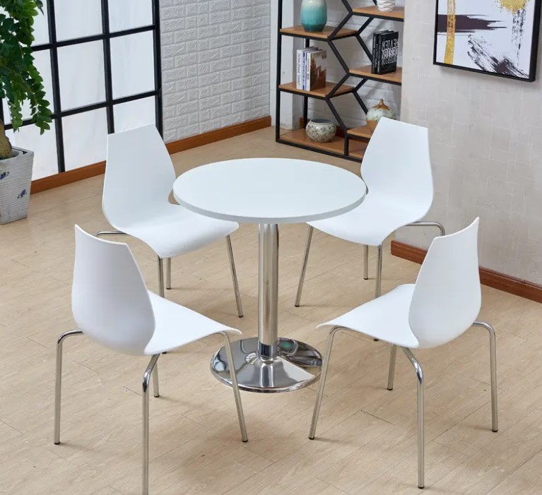 How to choose the right tables and chairs for Exhibition Stand Build up